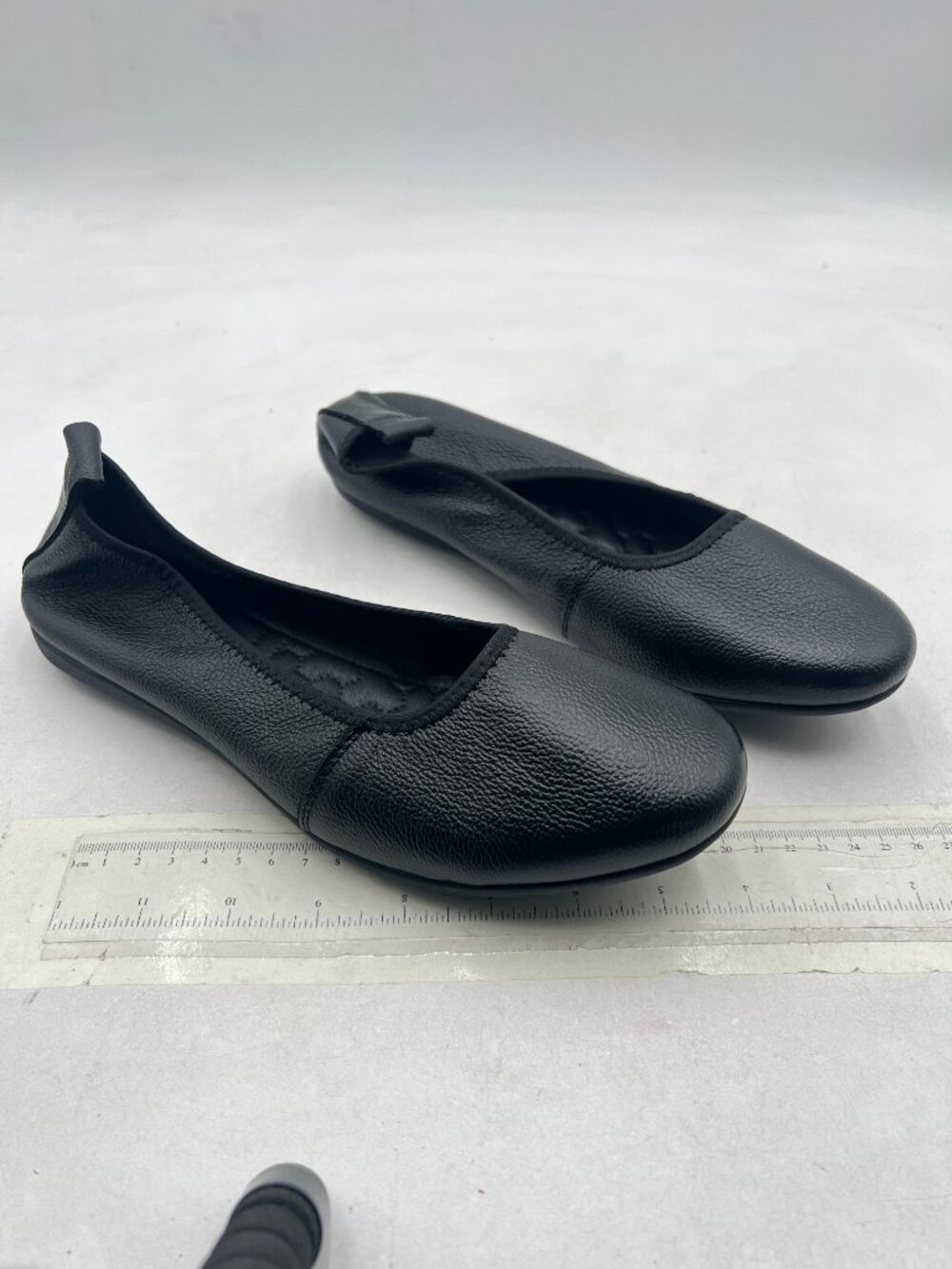 Black Women's Slip Ons Loafers Flats Comfort Walking Flat Formal Casual Shoes - Picture 3 of 7